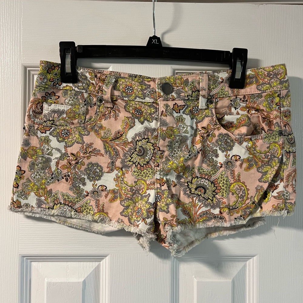 Victoria Secret Floral Patterned Women's Shorts